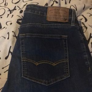 American Eagle men’s jeans